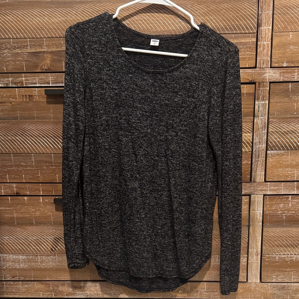 Old Navy Charcoal Long Sleeve Top